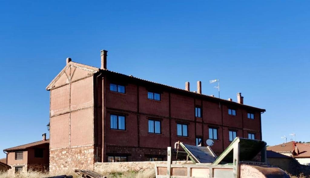 Tres Navios En El Mar Casa Rural De 10 Habitaciones Con Bano Individual Precios Web Montejo de Tiermes Exterior photo